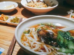 -湘人龙记老长沙米粉(鸟巢店)