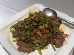 香芹黄牛肉-湖北味道(湖北大厦店)