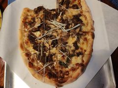 烤牛肉披萨-I HOLIC艾豪丽披萨(KKone店)