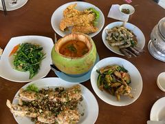 -大树下海鲜饭店