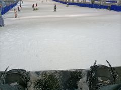 -乔波室内滑雪场