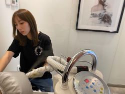 -LESSMORE科技头皮理容中心