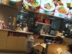 -小杨生煎(浦江欢乐颂店)
