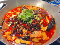 -川流不息·地道川菜·小龙虾(新松江路店)