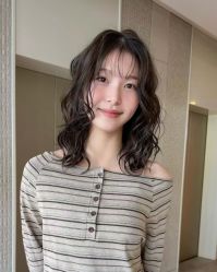 -阿三造型烫染•接发