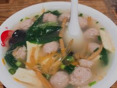 生汆丸子汤-子午路张记肉夹馍(兵马俑店)