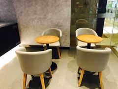 用餐区-瑞幸咖啡(龙湖北城天街北馆店)