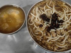 -正宗杨记普洱酸醋米线(总店)