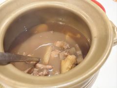 粉葛鲮鱼汤-明本湛江鸡•海鲜小厨(陈家祠店)