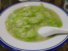 清炒丝瓜-何氏排骨(左家塘店)