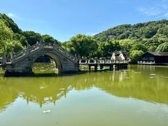 -灵岩山风景区