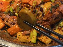 -嘎嘎鸭下巴·爆辣干锅(明教寺店)