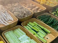 -来龍儿鲜切牛肉自助老火锅