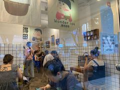 等位区-WONDER ICE 萬得冰田(建設路总店)