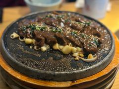 -蜜桃餐厅·伴山(绿宝广场店)