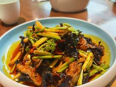 -有红鸡毛店·川菜(建设路店)