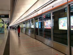 站台-东涌(地铁站)