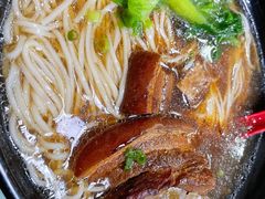 阿婆焖肉面-食惠里小笼包面馆(越秀店)