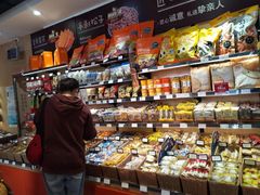 -来伊份(星湖街店)