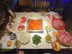 -二荆条·蜀鲜汇城市森林火锅