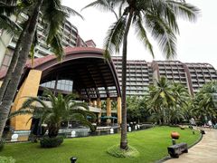 -三亚湾海居铂尔曼度假酒店