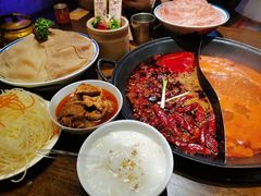 -萍姐火锅·公路夜市(武汉首店)