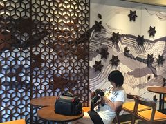 等位区-星巴克臻选(成都宽窄巷子店)