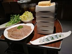 -海底捞火锅鲜切牛肉主题店(长寿路店)