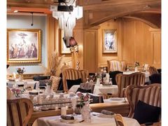 -火车头法国西餐厅