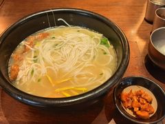 -银米·云南传统过桥米线(双廊黑金冠店)