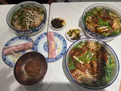 -镇南锅盖面馆(解放路店)