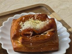 -VERIE BAKEHOUSE