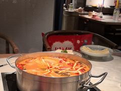 -尚尚仙·酸汤猪手·猪肚鸡火锅(华联万柳购物中心店)