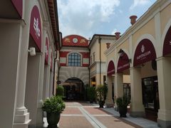 -佛罗伦萨小镇广佛名品奥特莱斯(疏港路店)