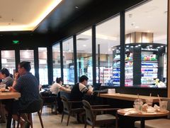 -星巴克臻选(华堂·新辰汇店)