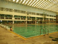 -龙脉温泉室内游泳馆