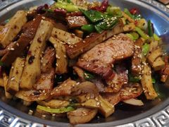 -小锅饭豆腐馆(嘉陵江街店)
