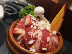 -山川小町·极番烧肉(新地假日广场店)