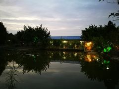 -龙回山庄