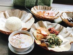 -Warung Babi Guling Ibu Oka 3