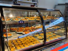 面包甜点陈列柜-蚝英雄鲜蚝自助专门店(长楹天街直营店)