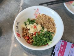 -忘情水鱼头·鲜鱼火锅(滨江中路店)