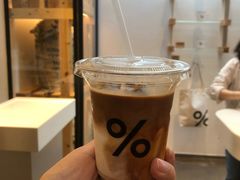 拿铁咖啡-% Arabica阿拉比卡咖啡(武康路店)