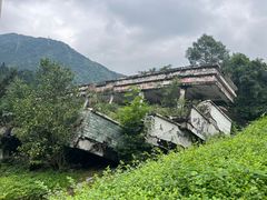 -四川汶川特大地震漩口中学遗址