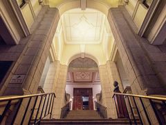 -香港大学