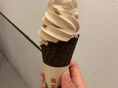 锡兰牛乳茶脆筒-喜茶(佛山岭南站店)