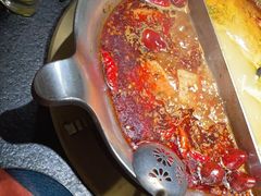 -湊湊火锅·茶憩(南京东路悦荟店)