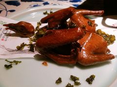 吊烧乳鸽-绿茶餐厅(布吉万象汇店)