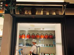 门面-上名堂·鱼头好吃(体育场路店)