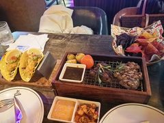 -Famous肥猫墨西哥音乐餐吧(五棵松华熙LIVE店)